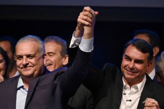 Alfredo Gaspar Flávio Bolsonaro