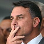 Flávio Bolsonaro durante compromisso público